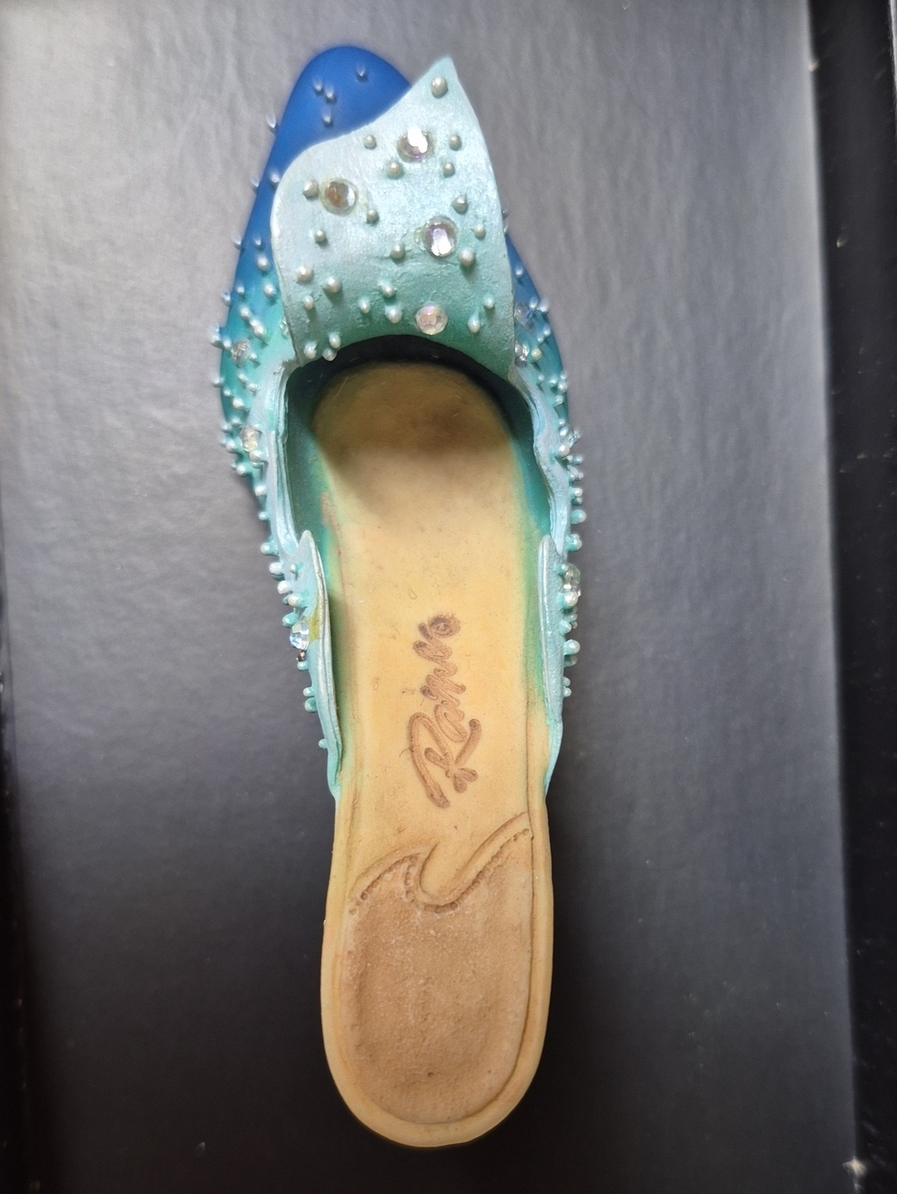 Just the Right Shoe® by Raine "WAVE" (Circa 1998) - Picture 6 of 12